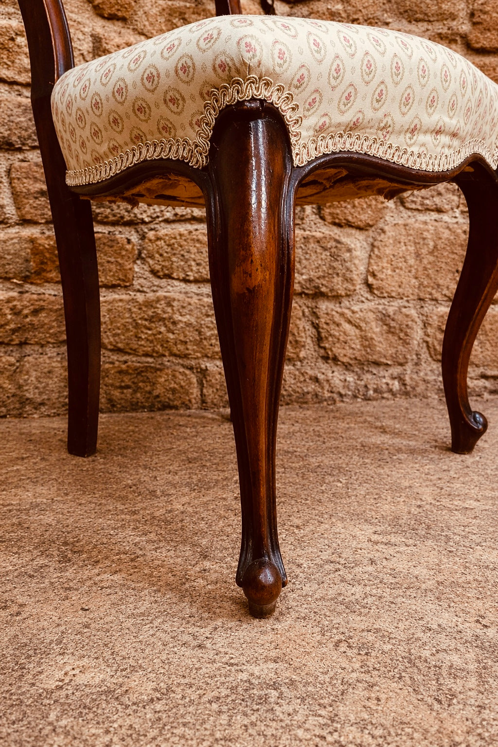 Set of 4 Georgian Style Mahogany Balloon Back Dining Chairs c.1920