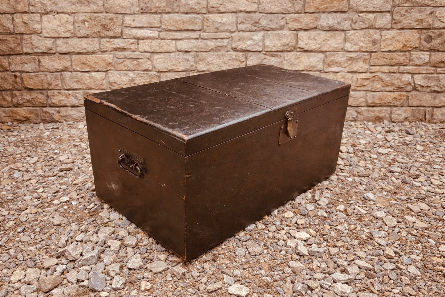 Vintage Wooden Storage Trunk Coffee Table with Internal Tray