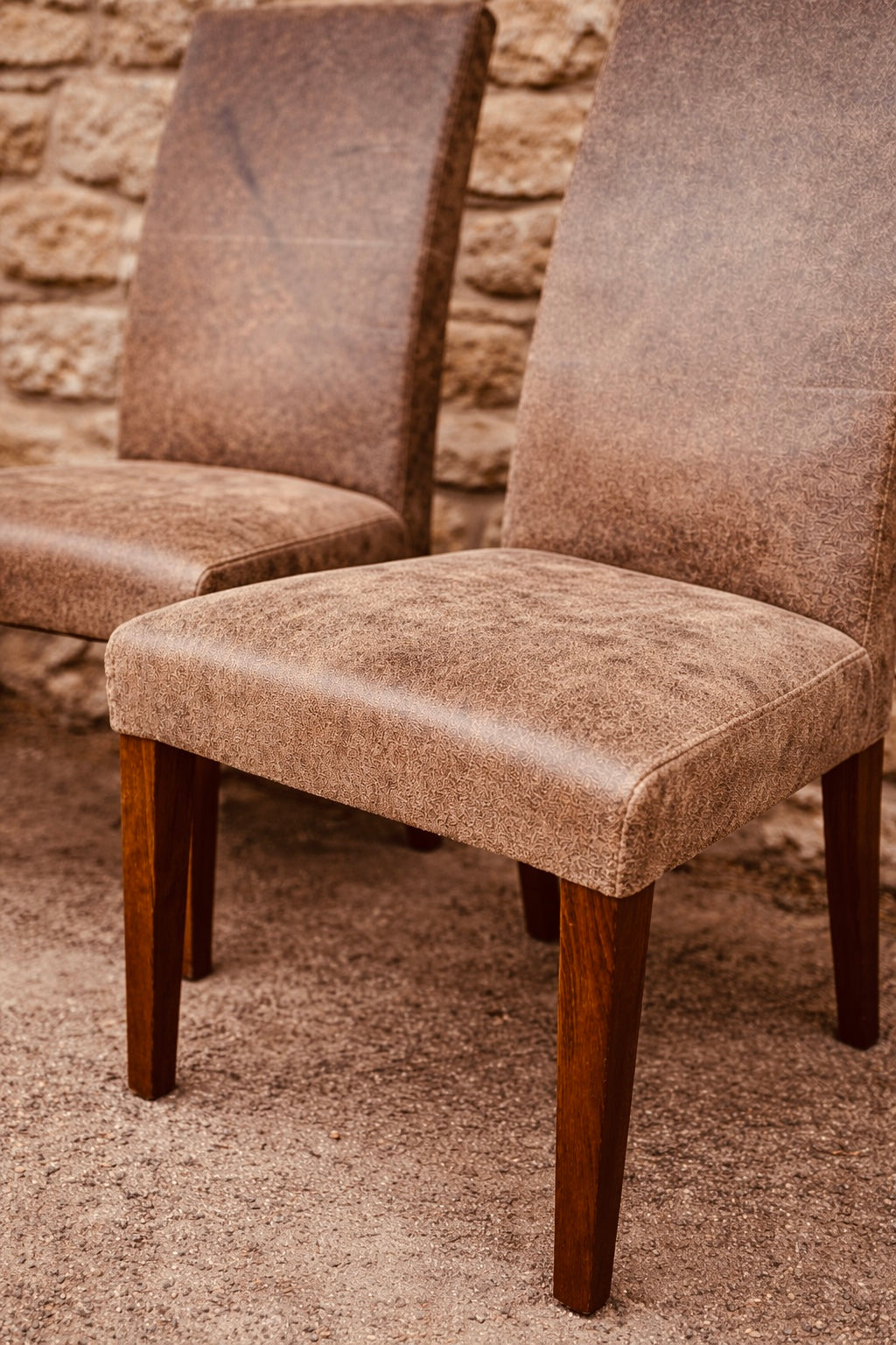 Set of 8 Upholstered Dining Chairs – Brown Faux Leather with Solid Wood Legs