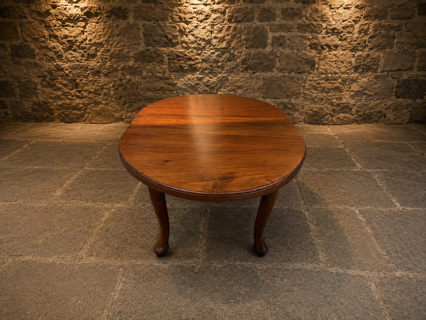 Antique Walnut Extending Dining Table – Circa 1920 Queen Anne Style Oval Table