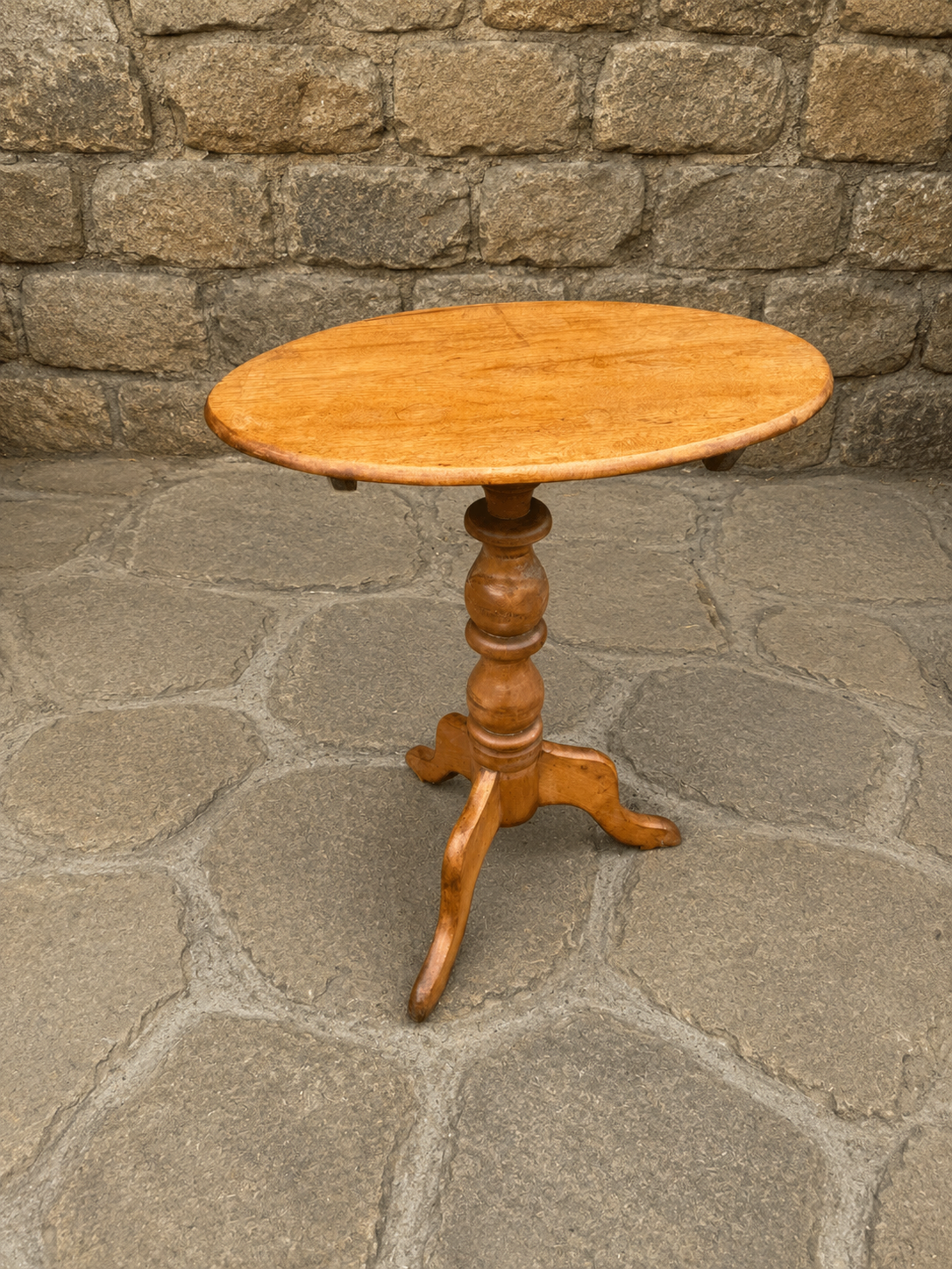 Vintage Oval Tilt Top Occasional Table