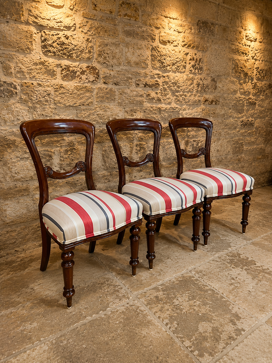 Set of 3 Antique Victorian Mahogany Balloon Back Dining Chairs – Circa 1870