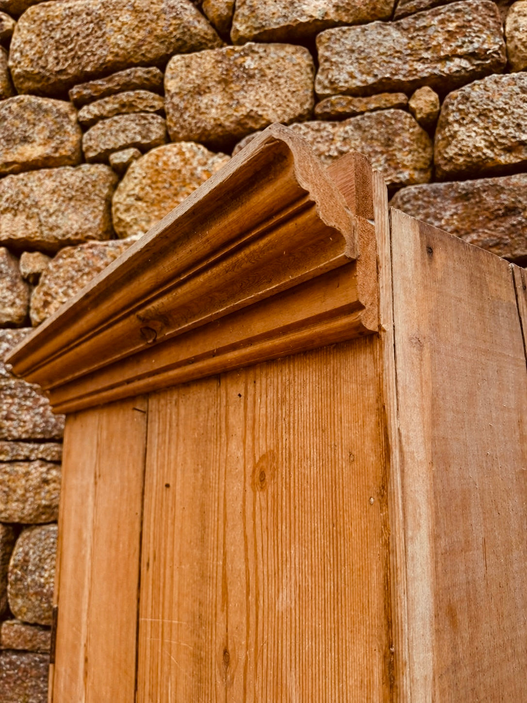 Vintage Style Pine Double Wardrobe – Rustic Farmhouse Cupboard with Hanging Rail