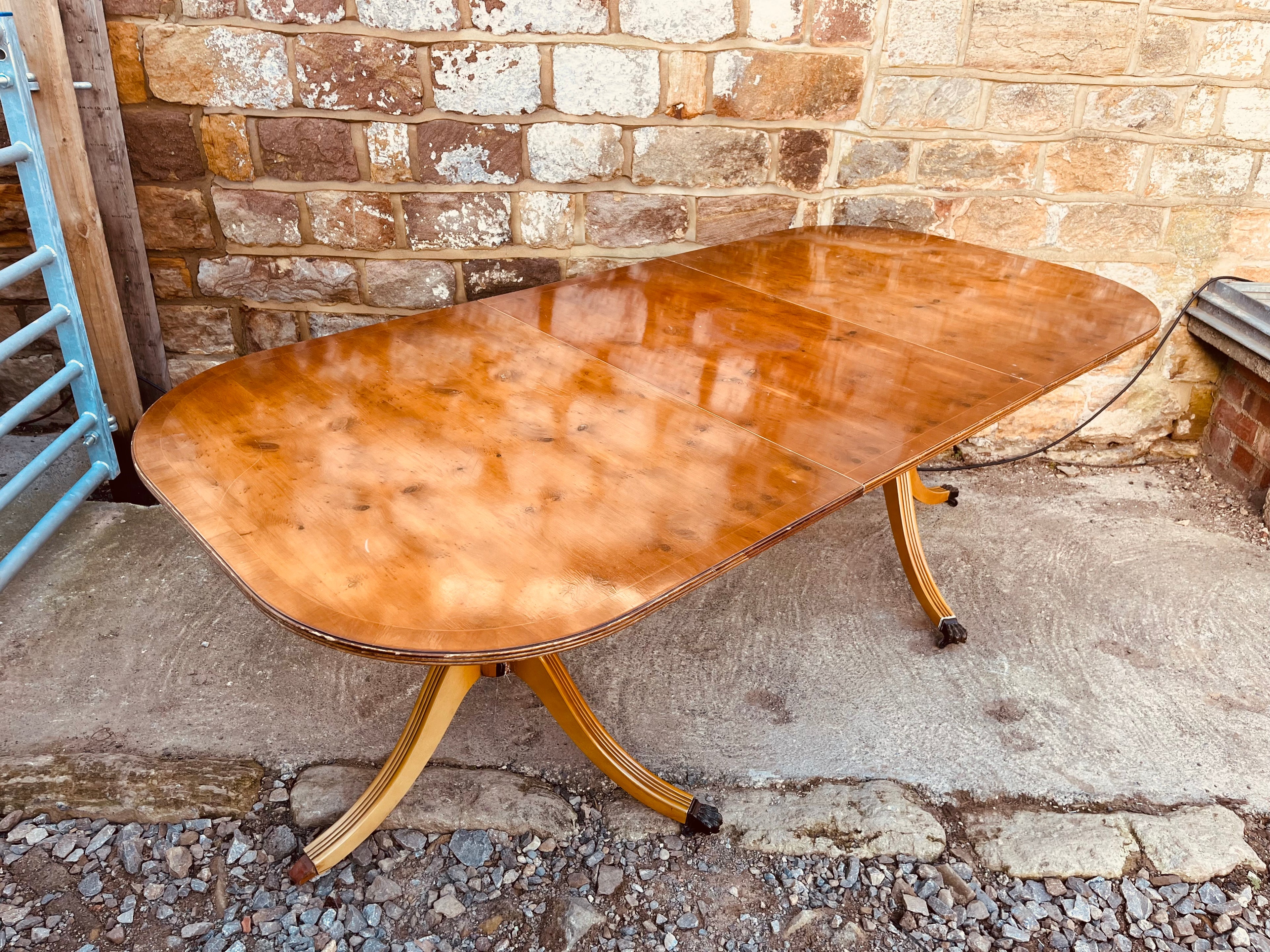 Vintage Twin Pedestal Dining Table – Elegant Mid-Century English Design (Seats 6–8)