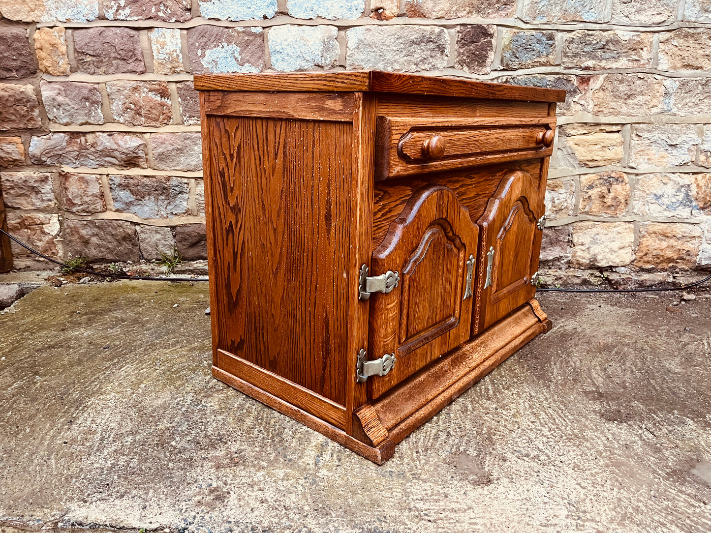 Solid Oak Farmhouse Cabinet – Drawer & Double Door Storage Cupboard – Country Cottage Furniture