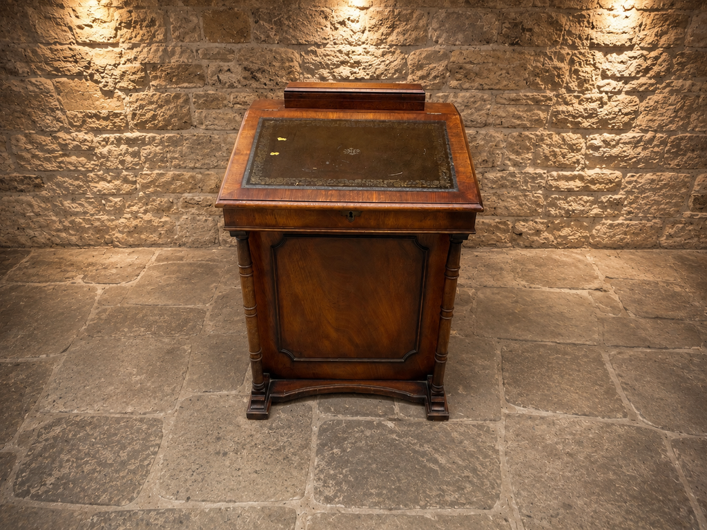 Antique Davenport Writing Desk – Circa 1880–1910 – Leather Top & Fitted Interior
