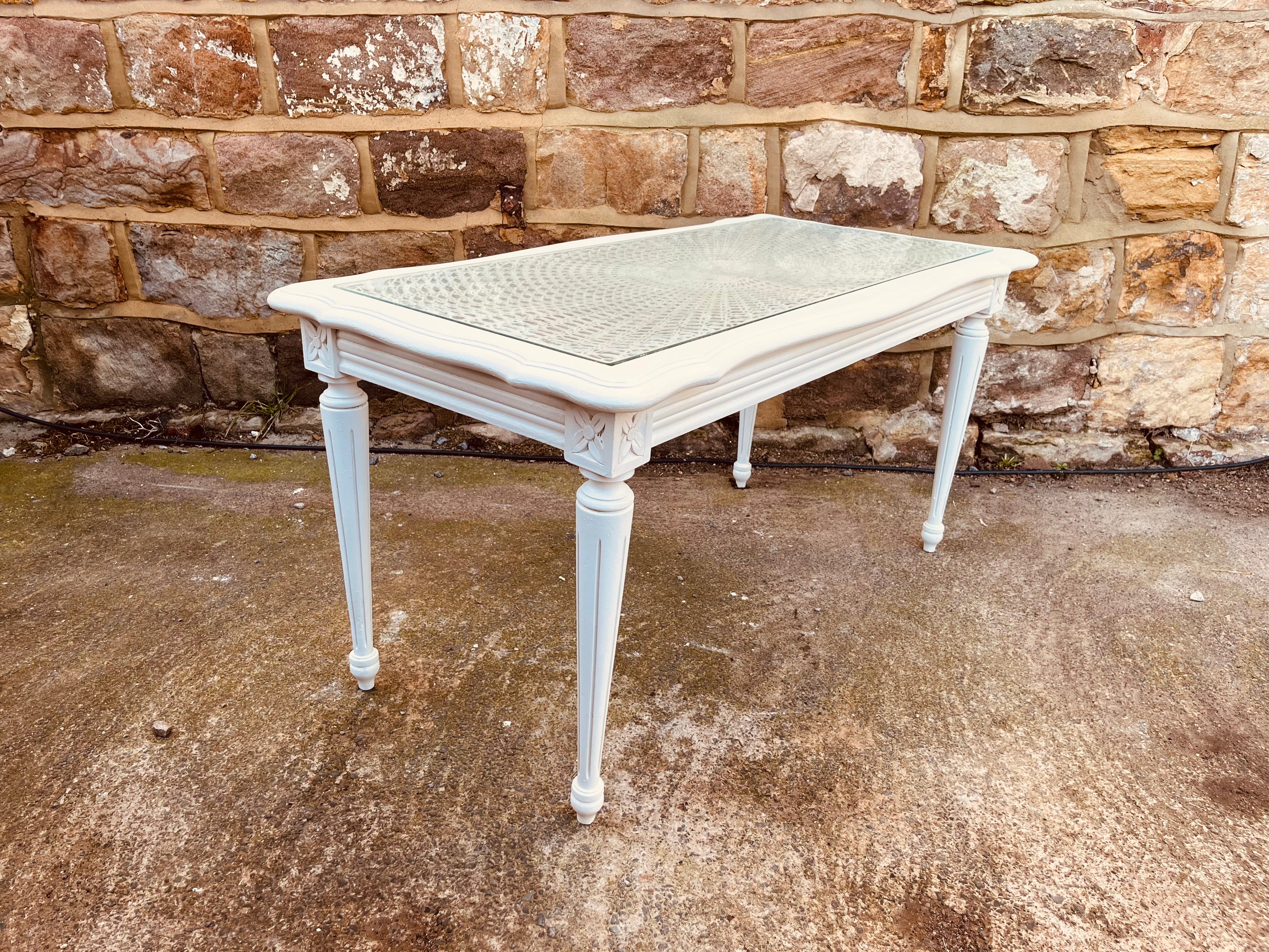 French Style Painted Coffee Table – Vintage Decorative Top