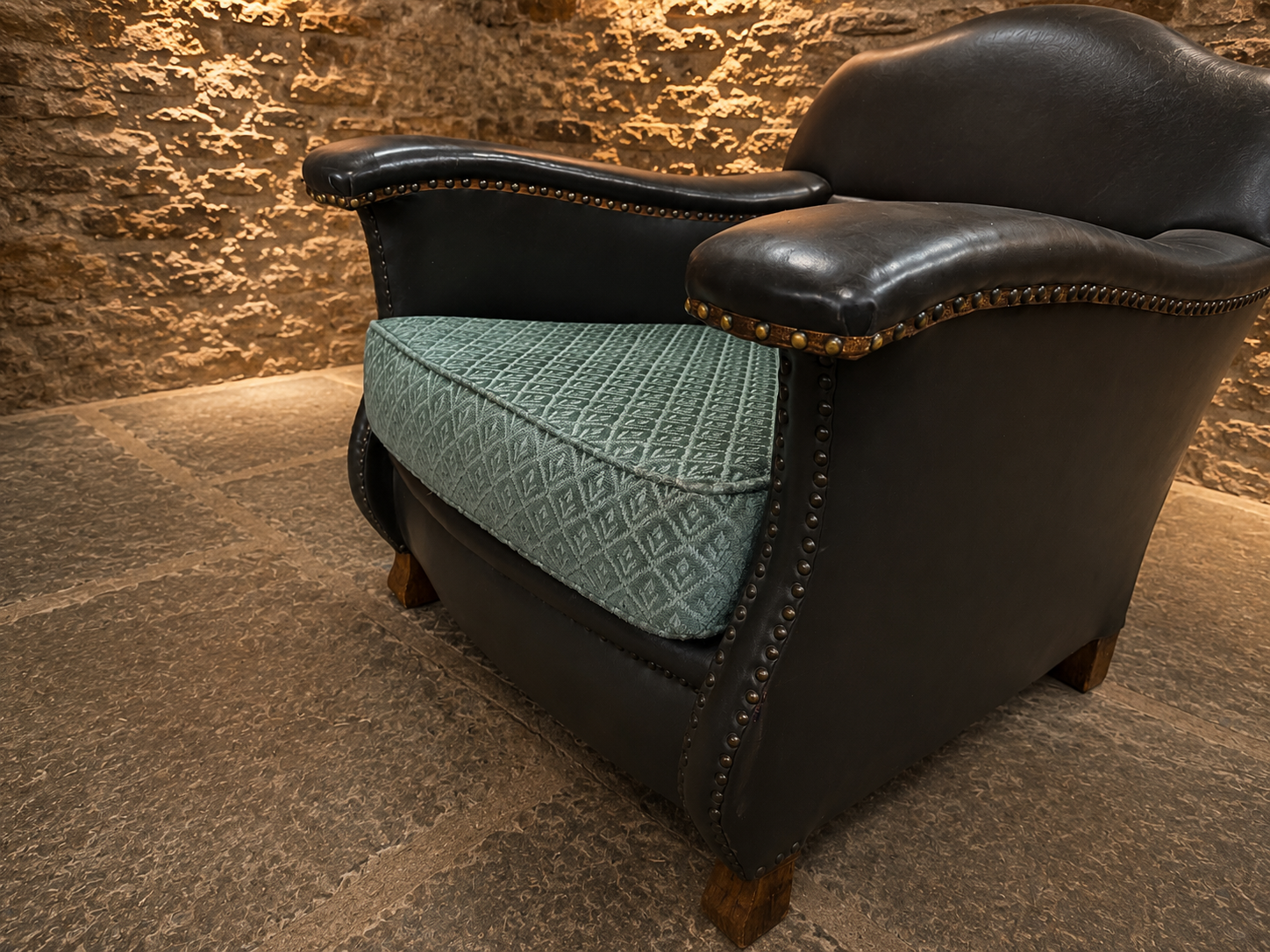 Vintage English Leather Club Armchair | Traditional Leather Library Chair | Country House Fireside Armchair | Brass Studded Accent Chair