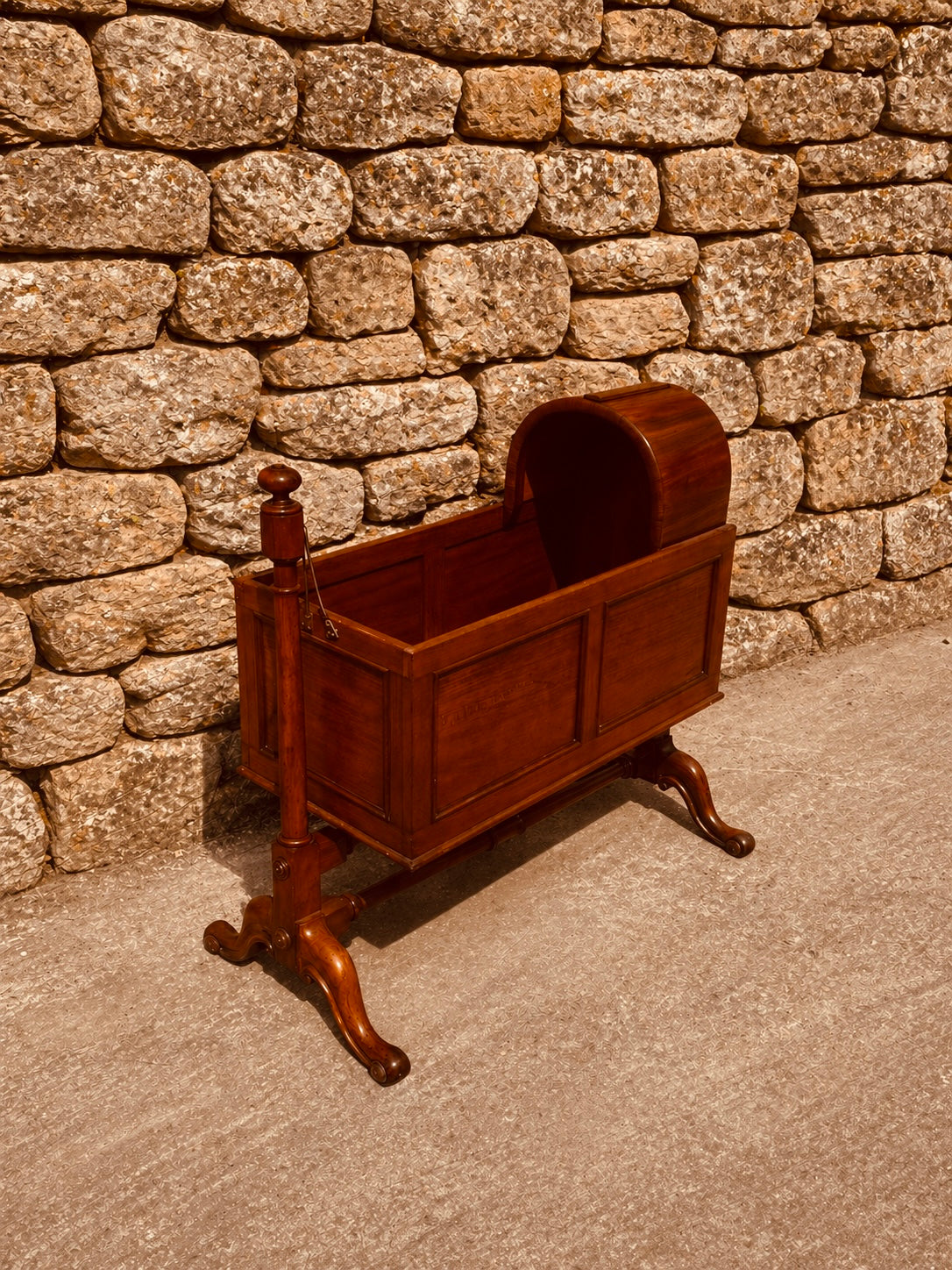 Georgian Revival Rocking Cradle – Vintage Wooden Baby Crib, 1920s–1940s