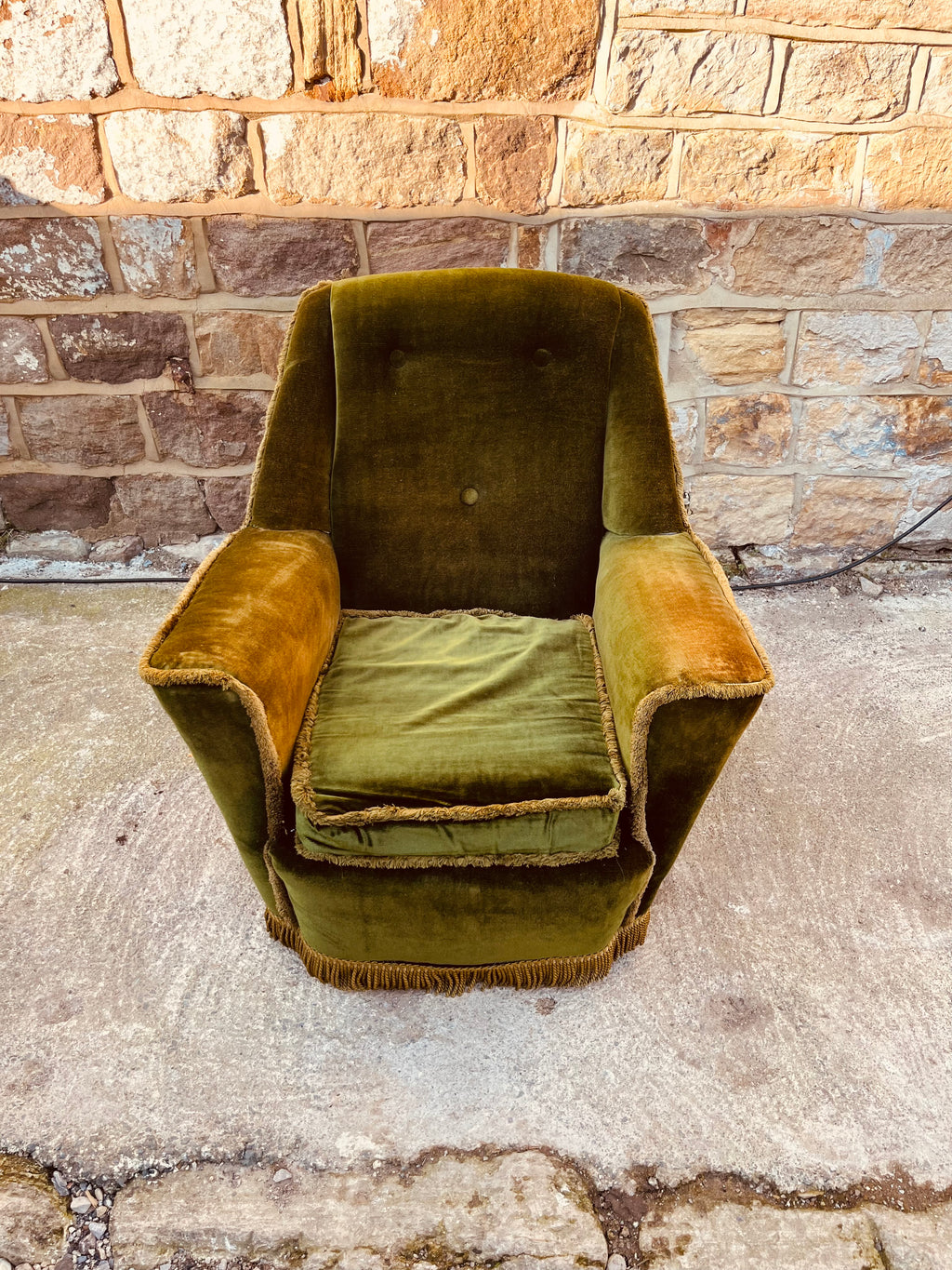 Vintage Olive Green Velvet Armchair – 1970s Country House Accent Chair