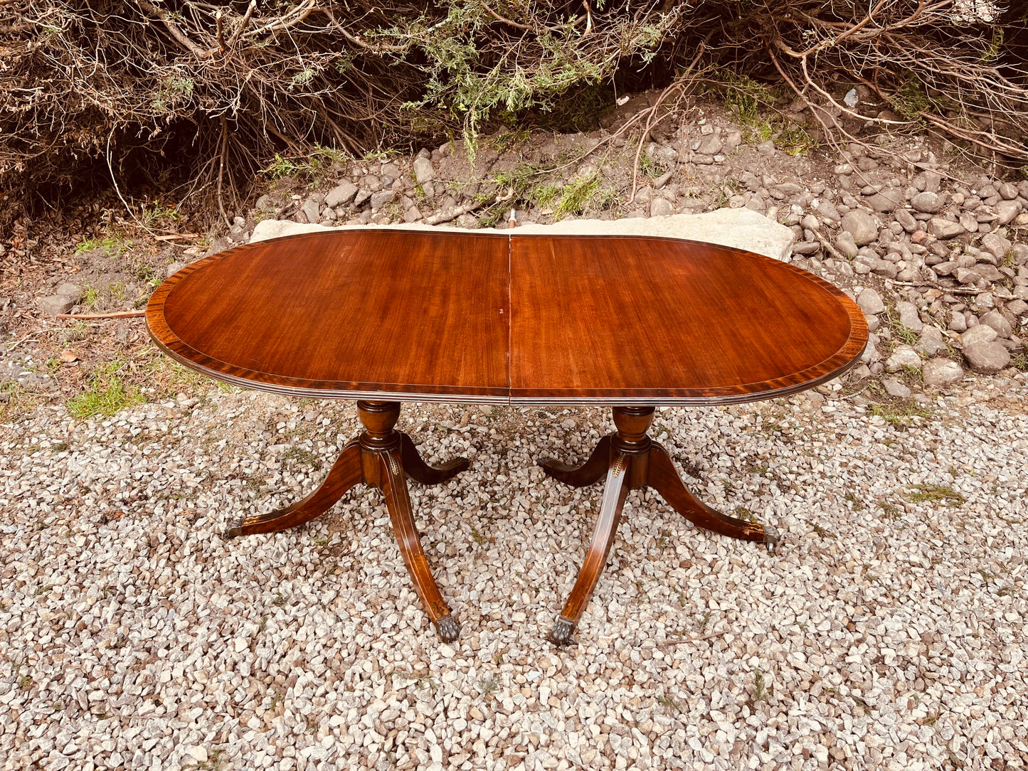 Antique Edwardian Mahogany Twin Pedestal Dining Table – Oval Crossbanded Top – Seats 6–8