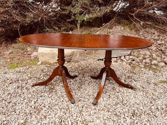 Antique Edwardian Mahogany Twin Pedestal Dining Table – Oval Crossbanded Top – Seats 6–8