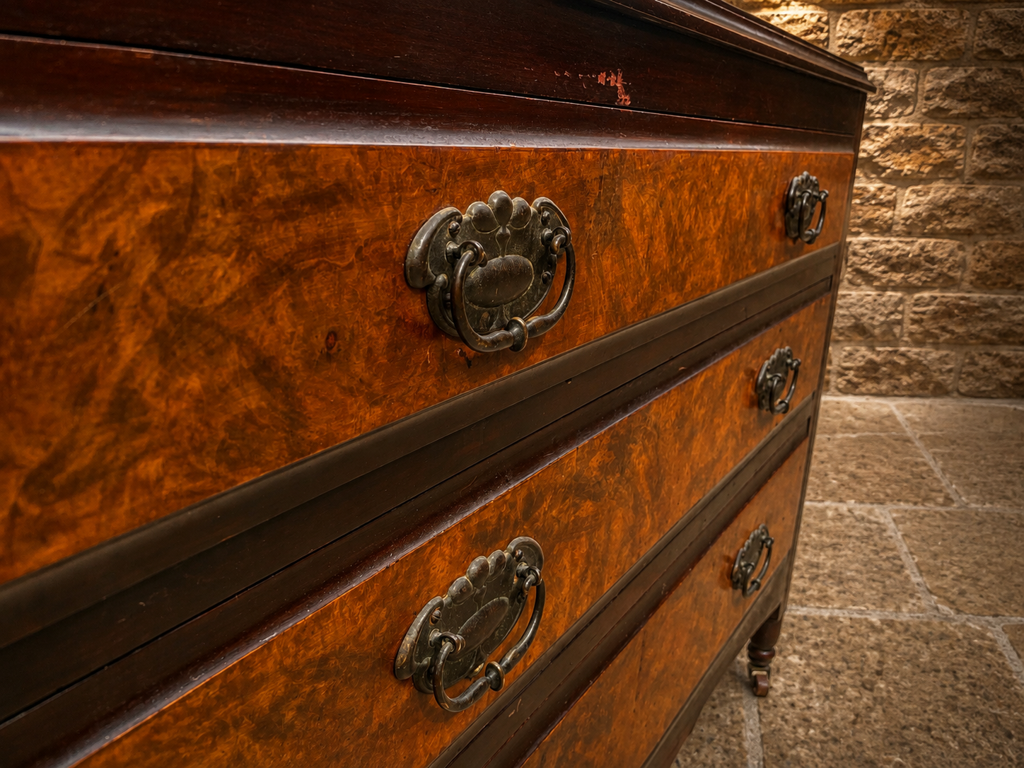 Antique Edwardian Burr Walnut Chest of Drawers – Circa 1900