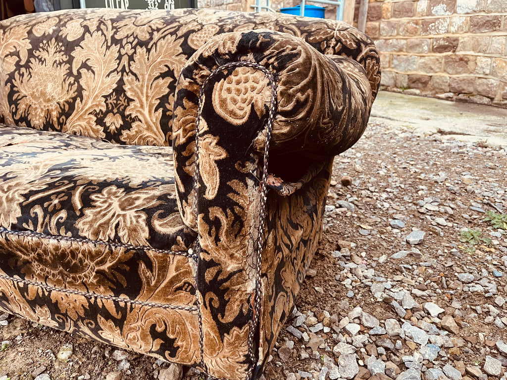 Vintage Sofa & Armchair Set – Velvet Damask Upholstery