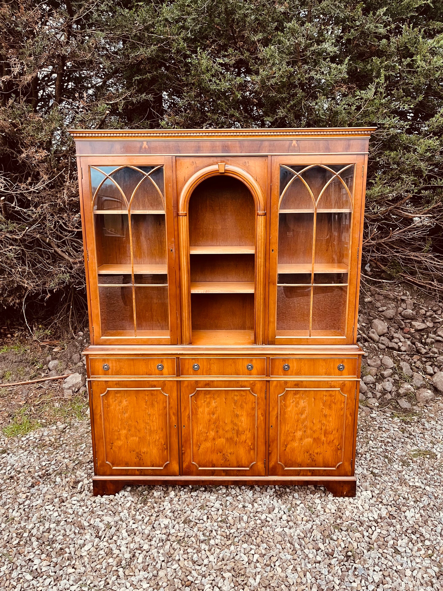 Large Georgian Style Burr Wood Display Cabinet – Glazed Bookcase Dresser