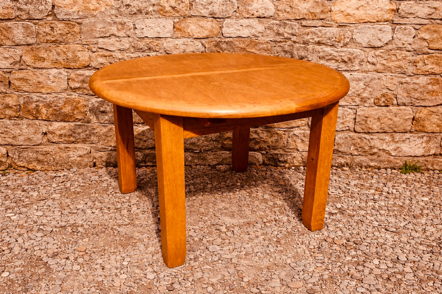 Solid Oak Extending Round Dining Table – Rustic Farmhouse 4–6 Seater