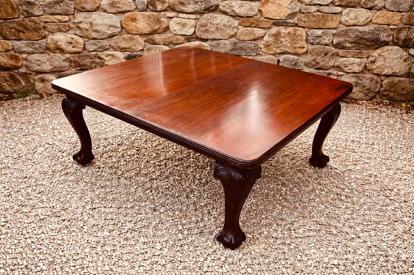Elegant Mahogany Coffee Table with Cabriole Legs – Vintage Solid Wood Statement Piece