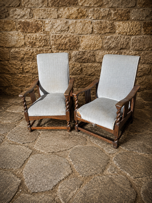 Vintage Arts & Crafts Oak Lounge Chairs Pair – 1920s Rustic Armchairs