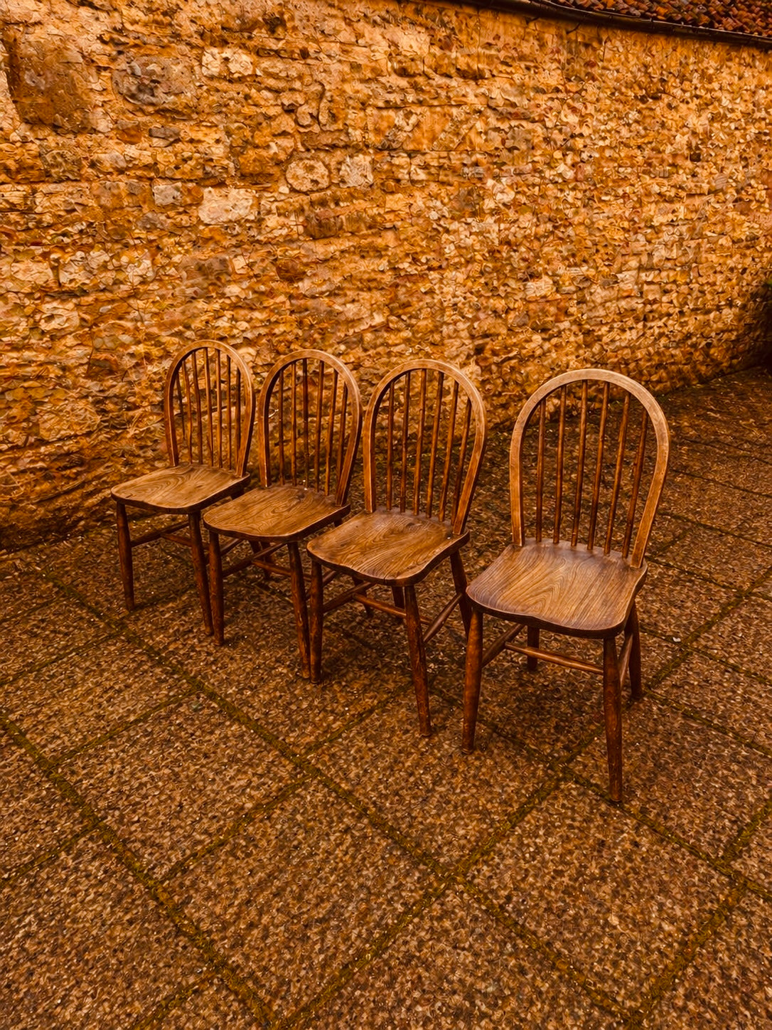 Set of 4 Mid Century Ercol Style Dining Chairs – Elm Windsor Hoop Back, 1960s Vintage