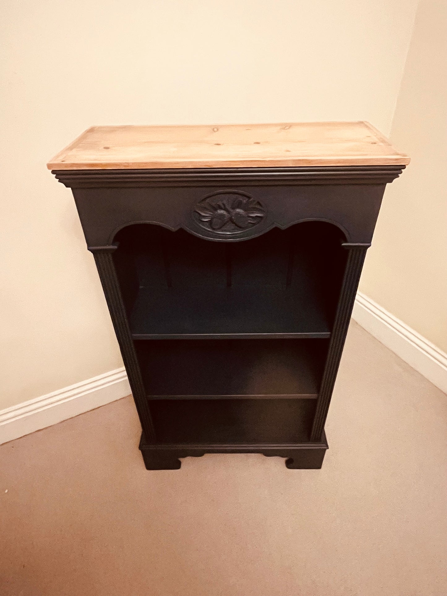 Hand-Painted Regency Style Bookcase – Solid Wood Shelf Unit in Farrow & Ball Railings by The Proudlove Studio