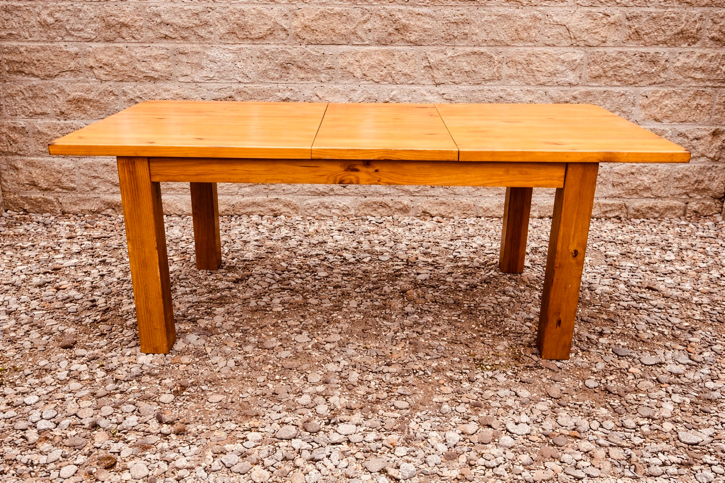 Solid Pine Farmhouse Extending Dining Table – Rustic Kitchen Table Seats 6–8