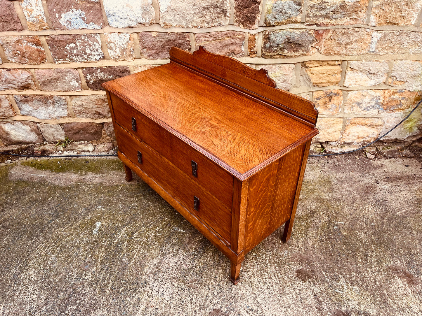 Antique Solid Oak Chest of Drawers with Raised Back | Arts & Crafts, c.1900–1910