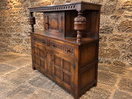 Antique Carved Oak Court Cupboard – Jacobean Revival Sideboard c.1890–1910