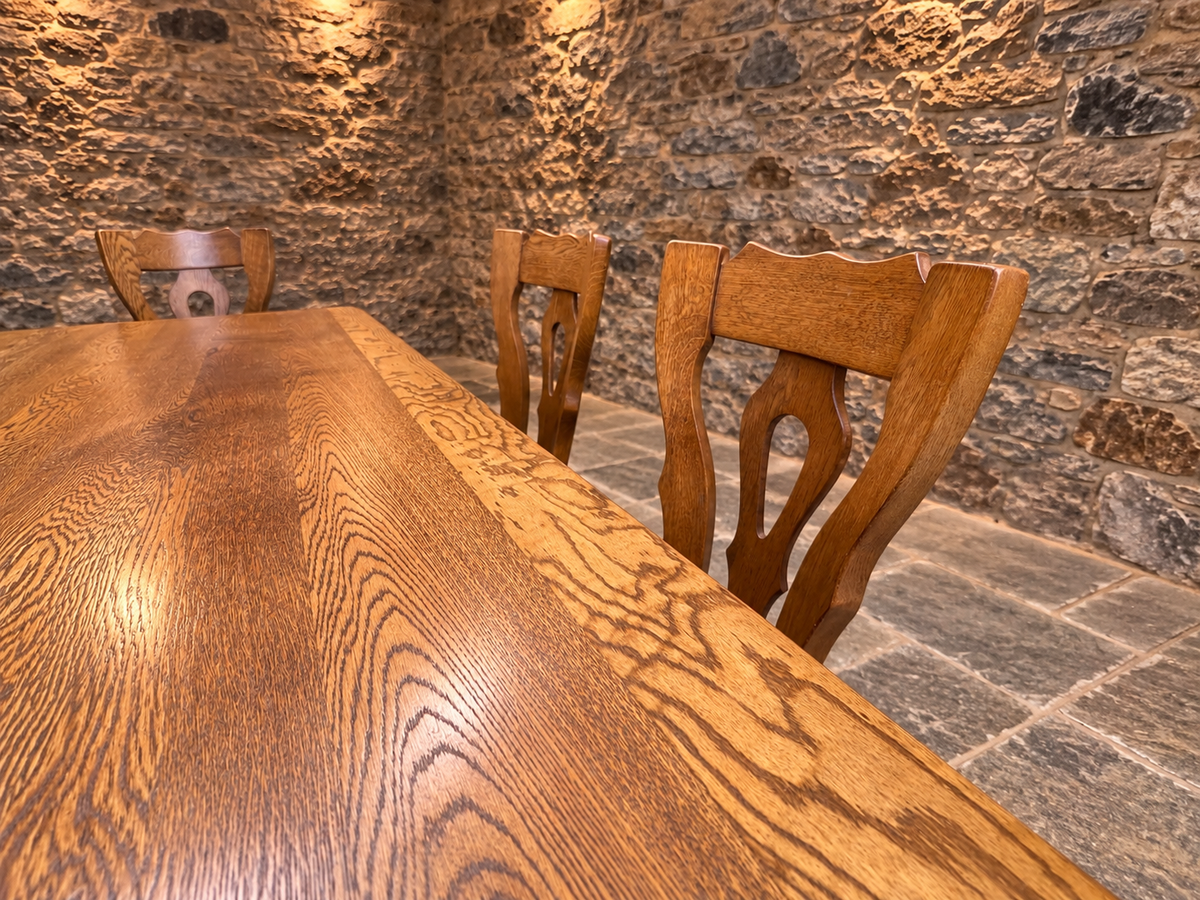 Mid-Century French Oak Dining Table & Six Chairs – Guillerme et Chambron Style c.1970