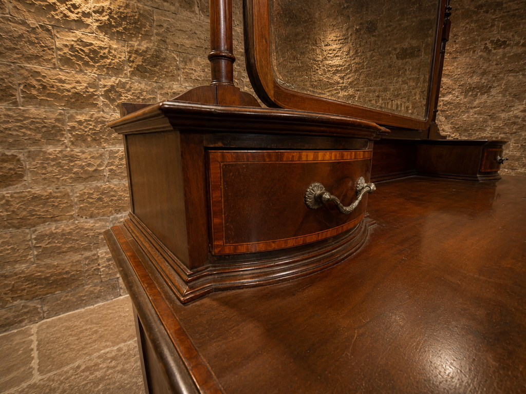 Edwardian Mahogany Dressing Table with Swing Mirror – Circa 1905