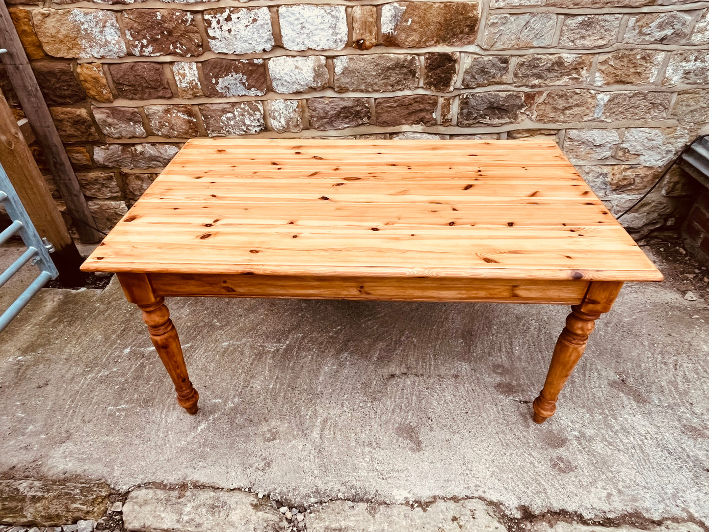 Antique Pine Farmhouse Dining Table – Late Victorian Rustic Kitchen Table (152cm)