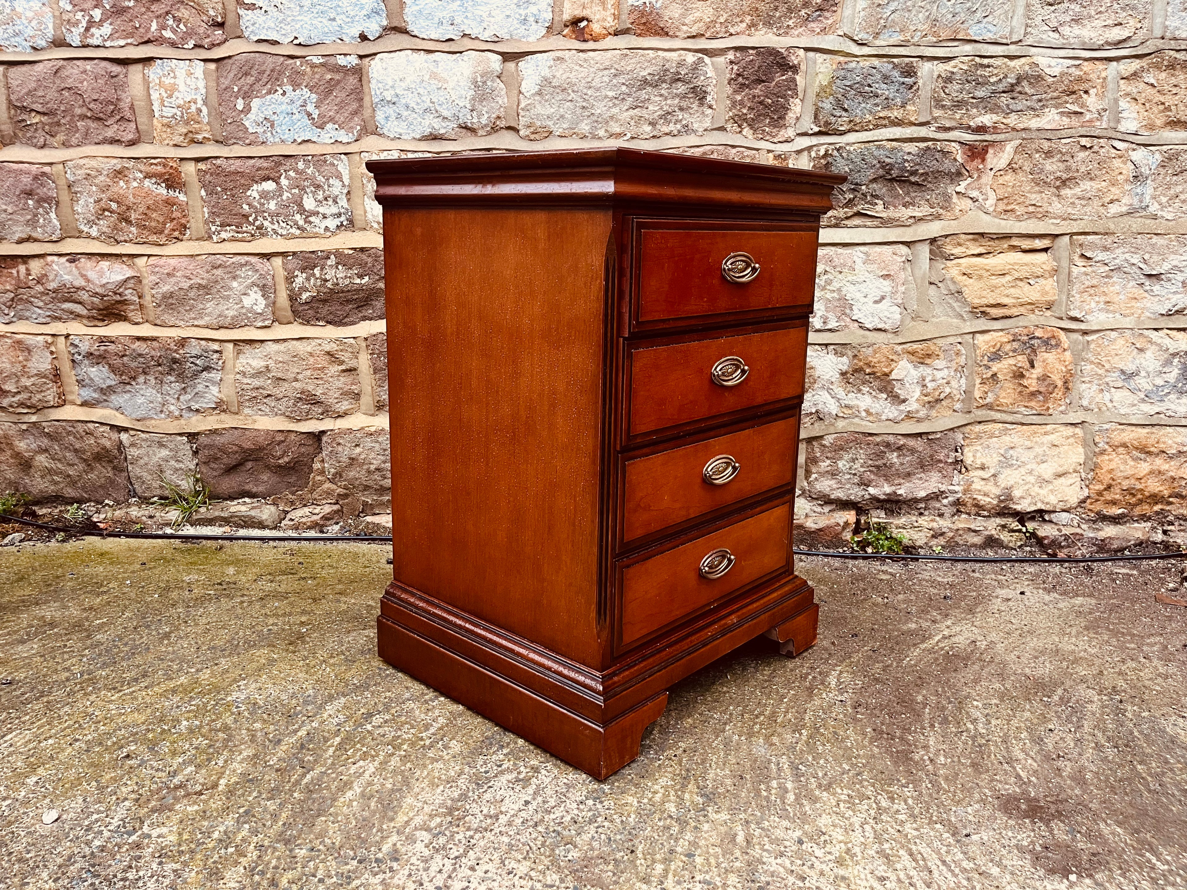 Vintage Solid Wood 4-Drawer Bedside Chest – Rustic Lamp Table Storage
