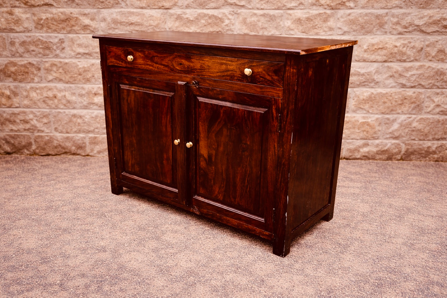 Georgian Style Mahogany Sideboard Cabinet – Vintage Storage Cupboard with Shelves & Internal Drawers