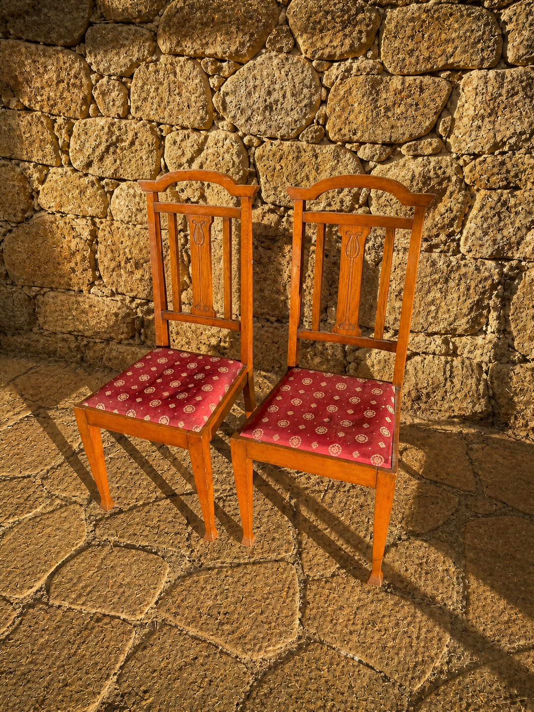 Pair of Edwardian Mahogany Dining Chairs c.1900–1920 with Inlaid Back Detail