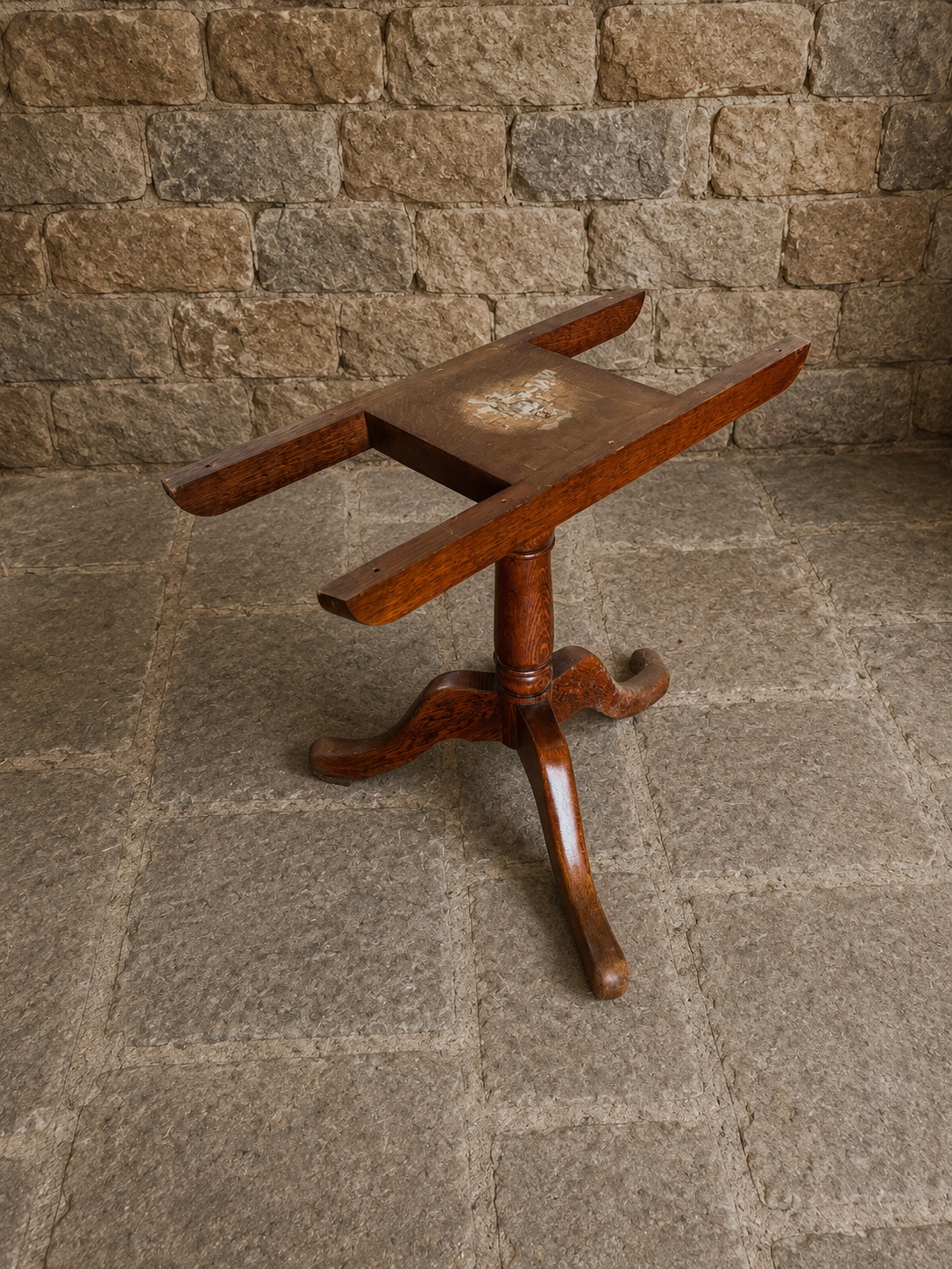 Edwardian Solid Oak Tilt Top Breakfast Table c.1900