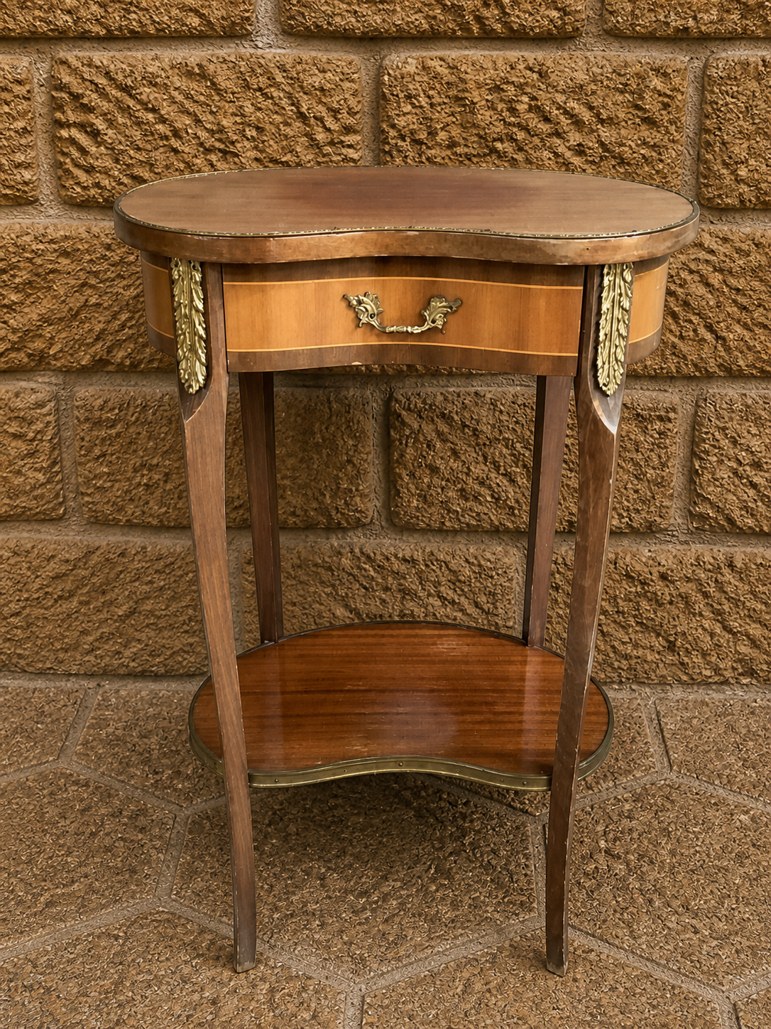 Vintage French Style Kidney Side Table – Mahogany Occasional Table with Drawer & Brass Mounts