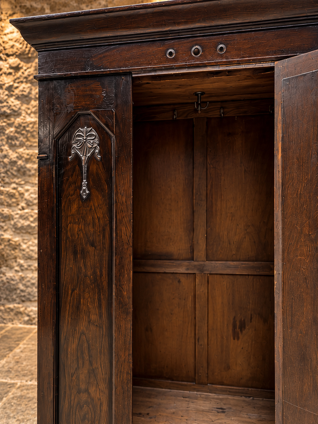 Antique Dark Oak Mirrored Wardrobe – Late Victorian / Edwardian c.1900