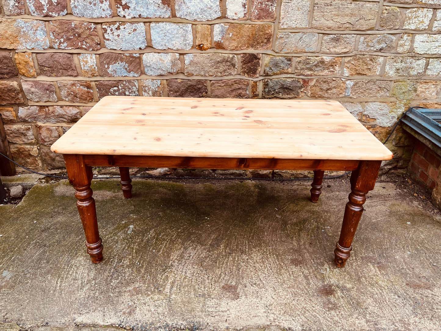 Reclaimed Pine Farmhouse Dining Table With Natural Sanded Top – Rustic Turned Leg Kitchen Table
