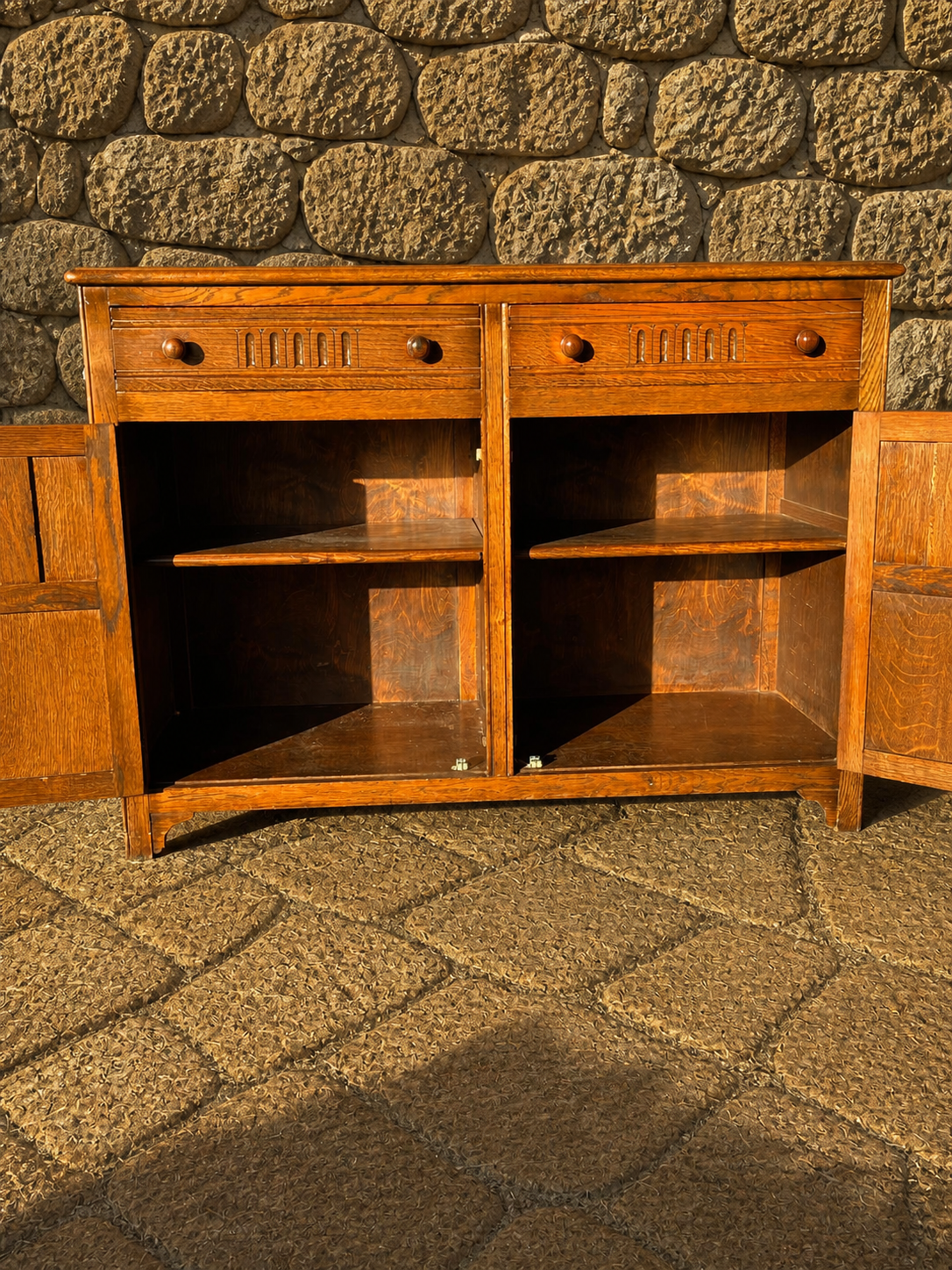 Antique Arts & Crafts Oak Sideboard c.1900–1920