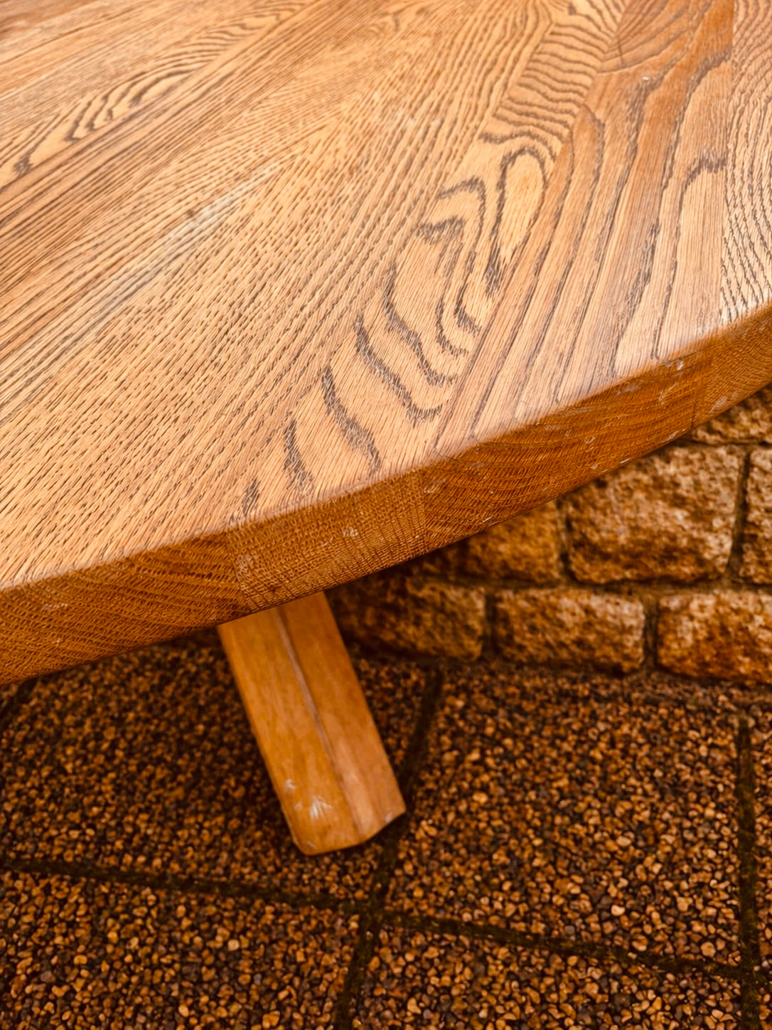 Mid Century Elm Oval Dining Table – Ercol Style Pedestal, 1970s Vintage