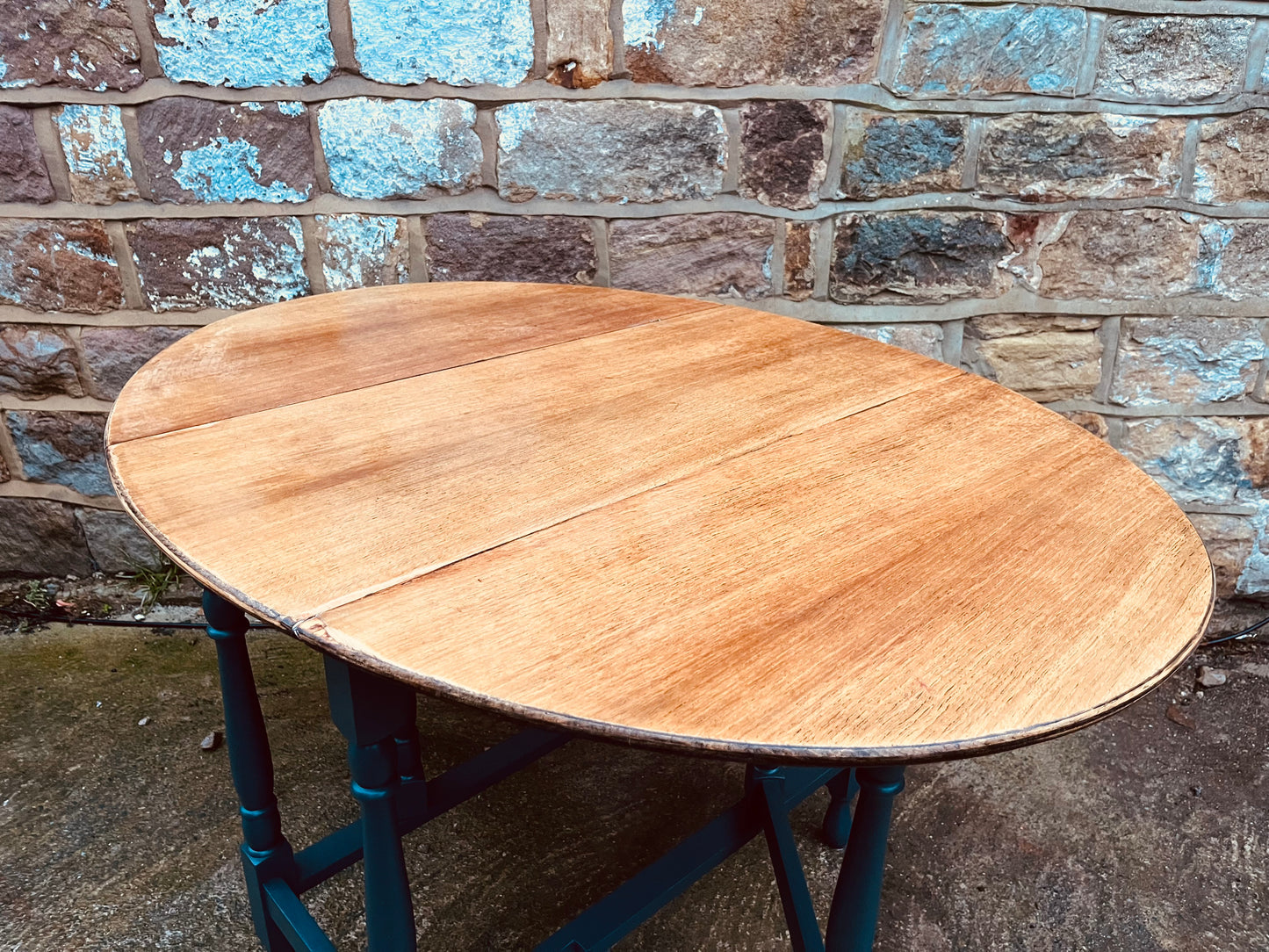 Drop-Leaf Gateleg Dining Table – Natural Wood Top & Painted Base