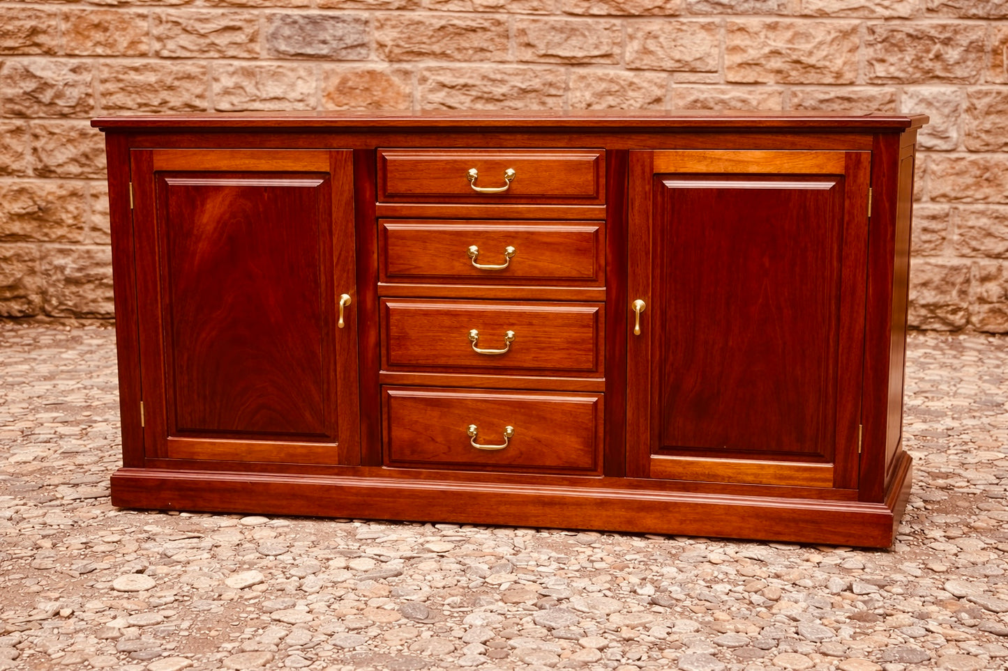 Georgian Style Mahogany Sideboard – Classic Storage Cabinet with Drawers & Cupboards