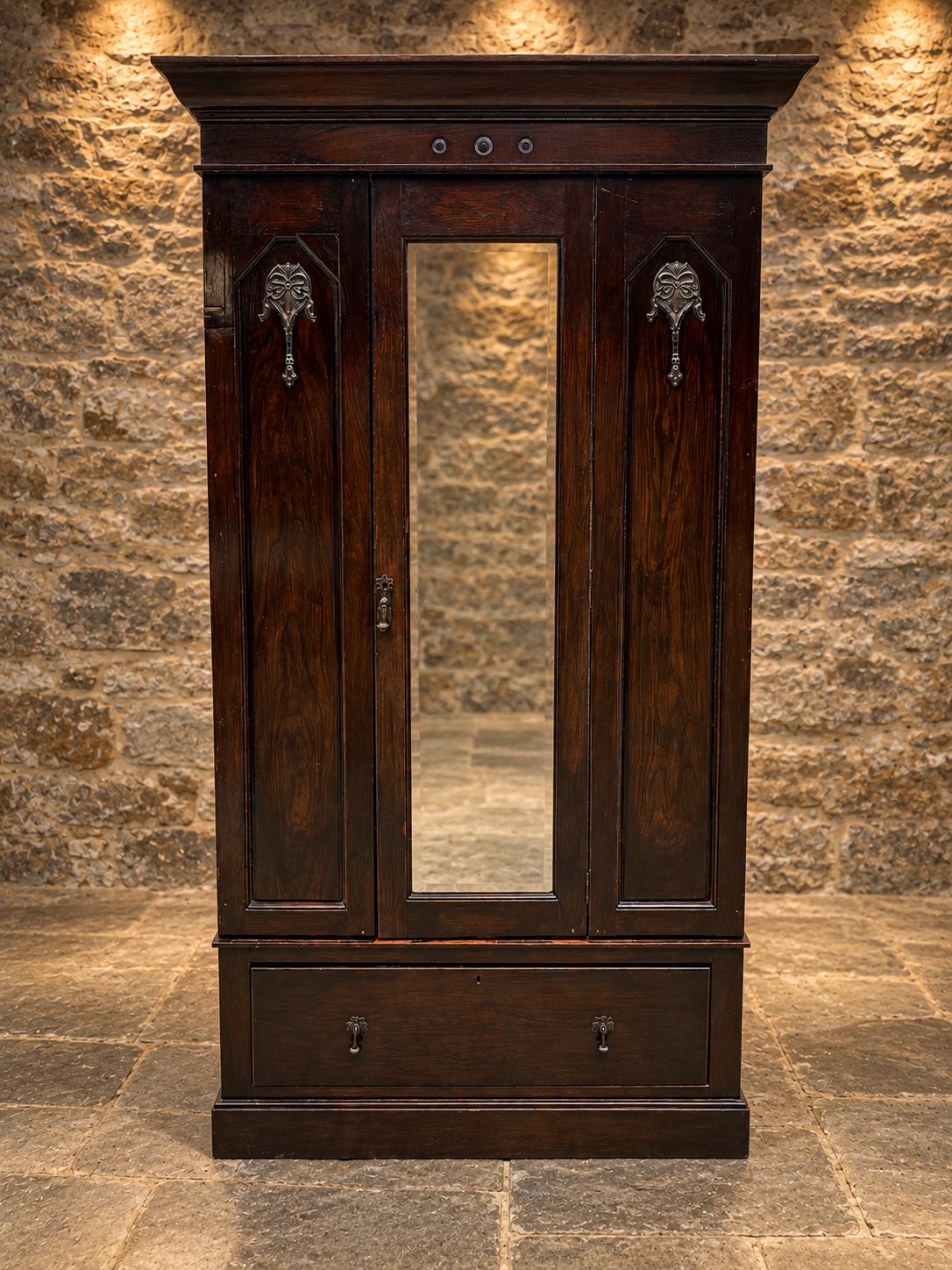 Antique Dark Oak Mirrored Wardrobe – Late Victorian / Edwardian c.1900