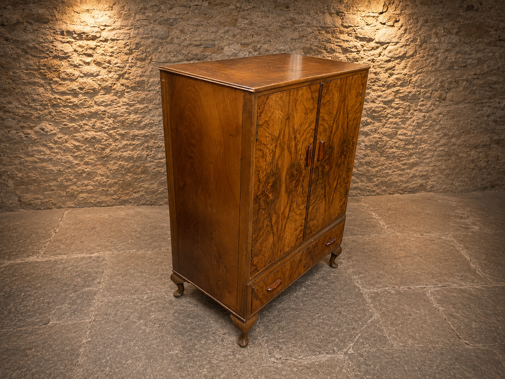 Art Deco Figured Walnut Cabinet | 1930s English Walnut Storage Cabinet | Vintage Drinks Cabinet | Linen Cupboard