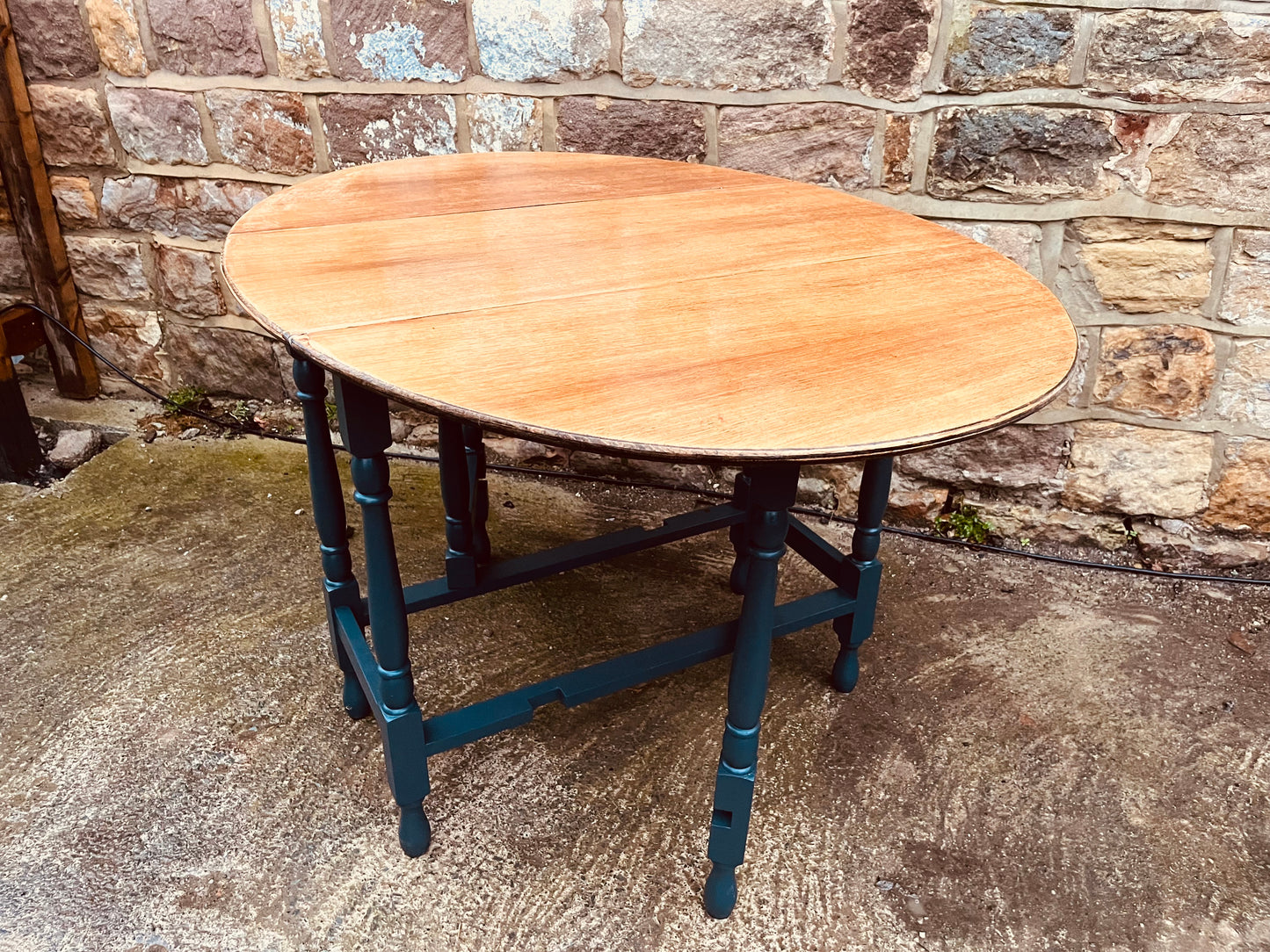 Drop-Leaf Gateleg Dining Table – Natural Wood Top & Painted Base