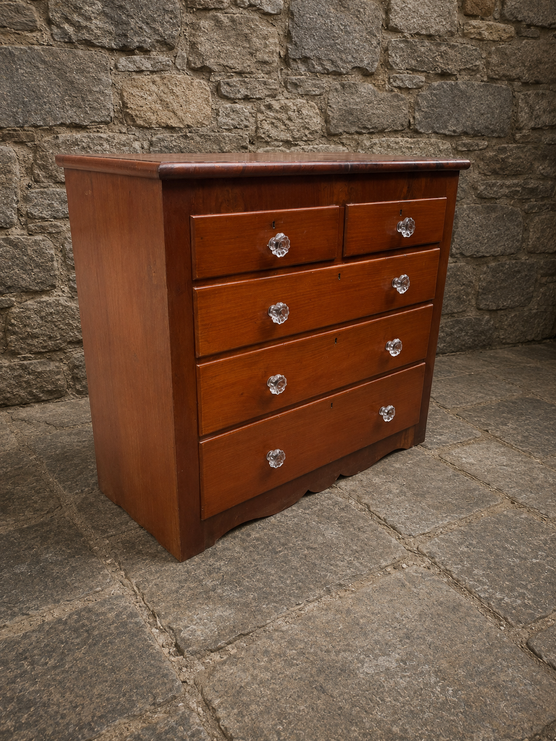 Edwardian Mahogany Chest of Drawers with Glass Knobs c.1910