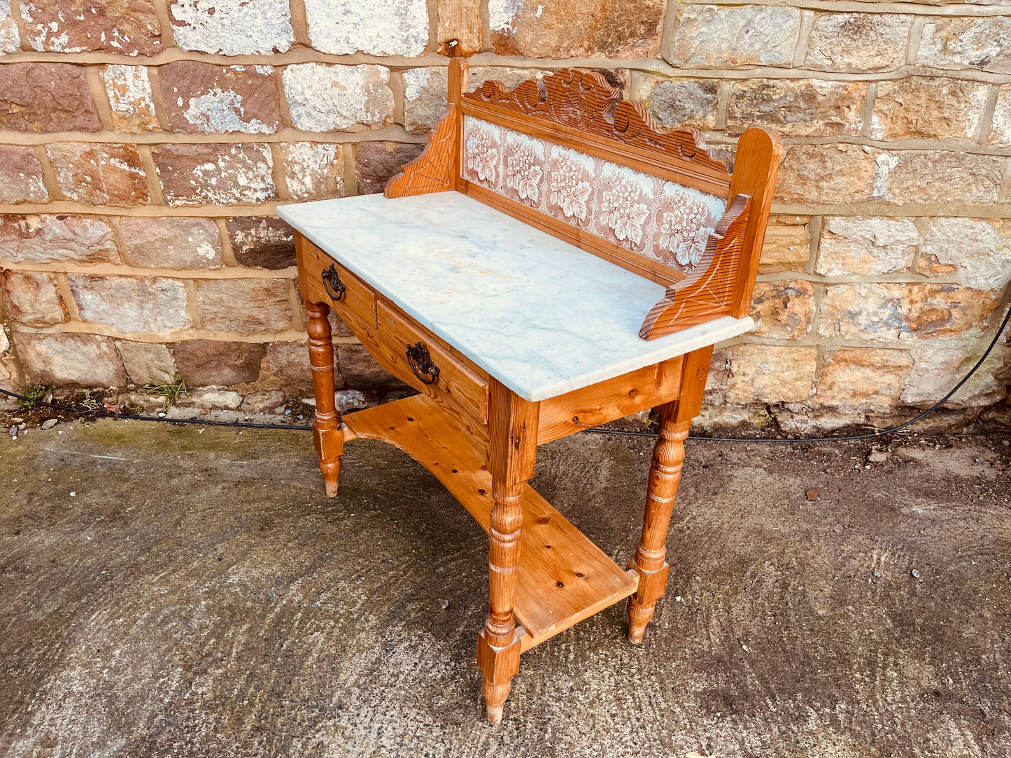 Victorian Pine Washstand with Marble Top & Floral Tile Back – Antique Vanity / Console Table (c.1900)