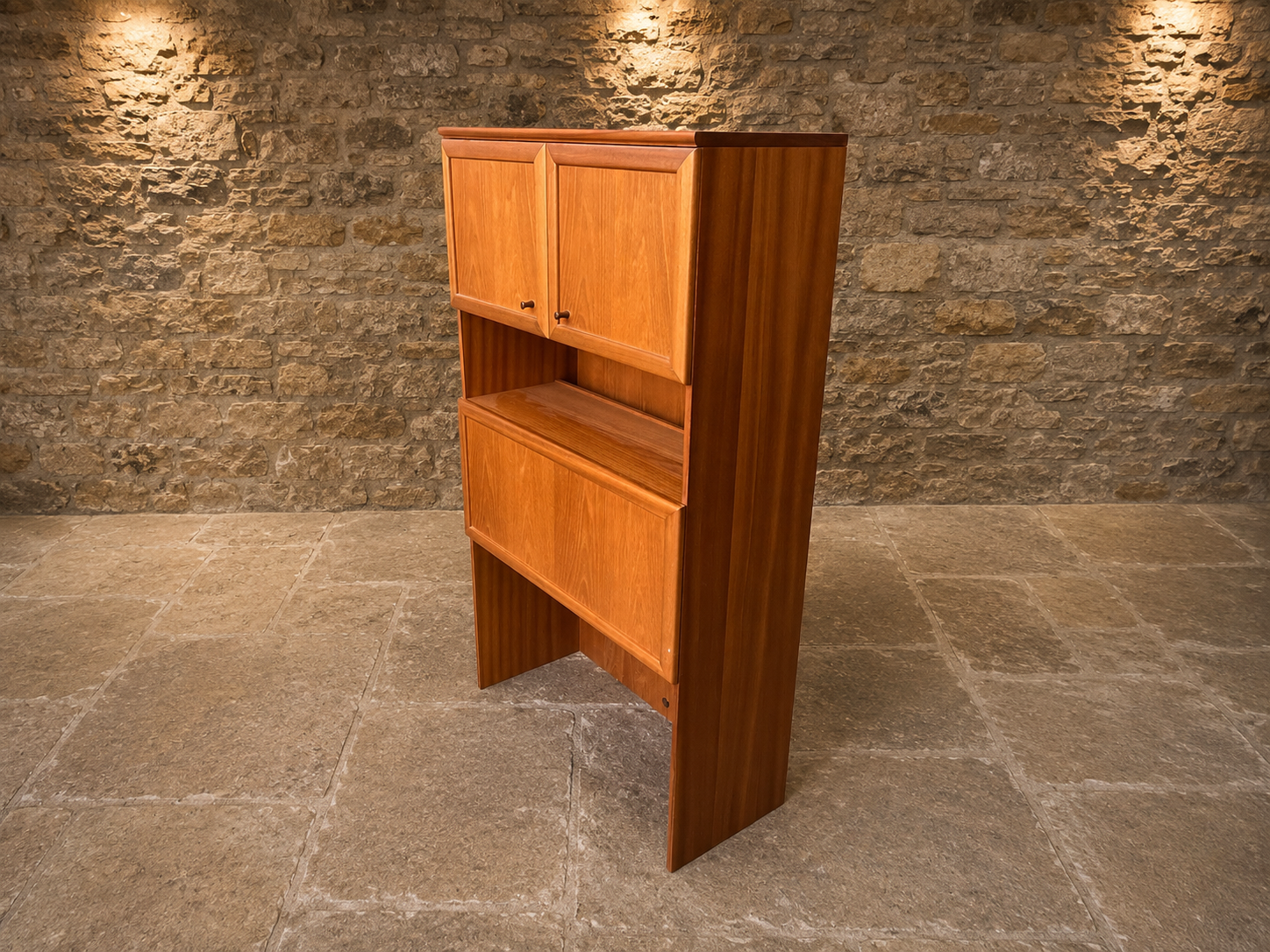 Vintage Mid-Century Modern Teak Cocktail Cabinet Drinks Cabinet c.1970