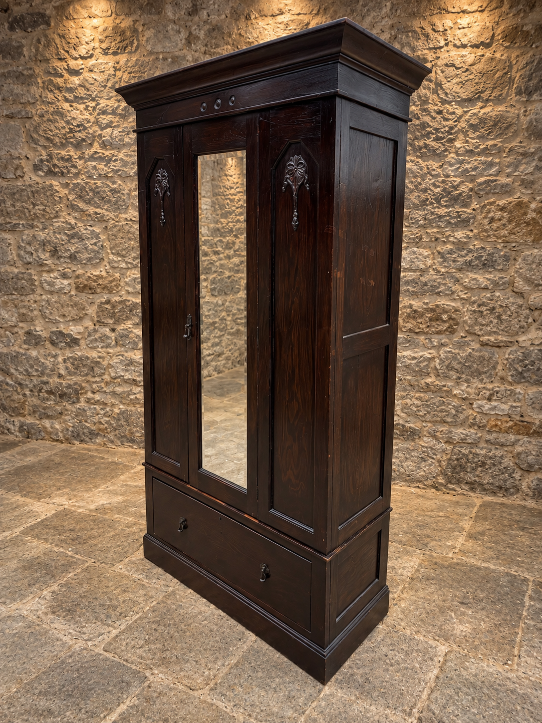 Antique Dark Oak Mirrored Wardrobe – Late Victorian / Edwardian c.1900