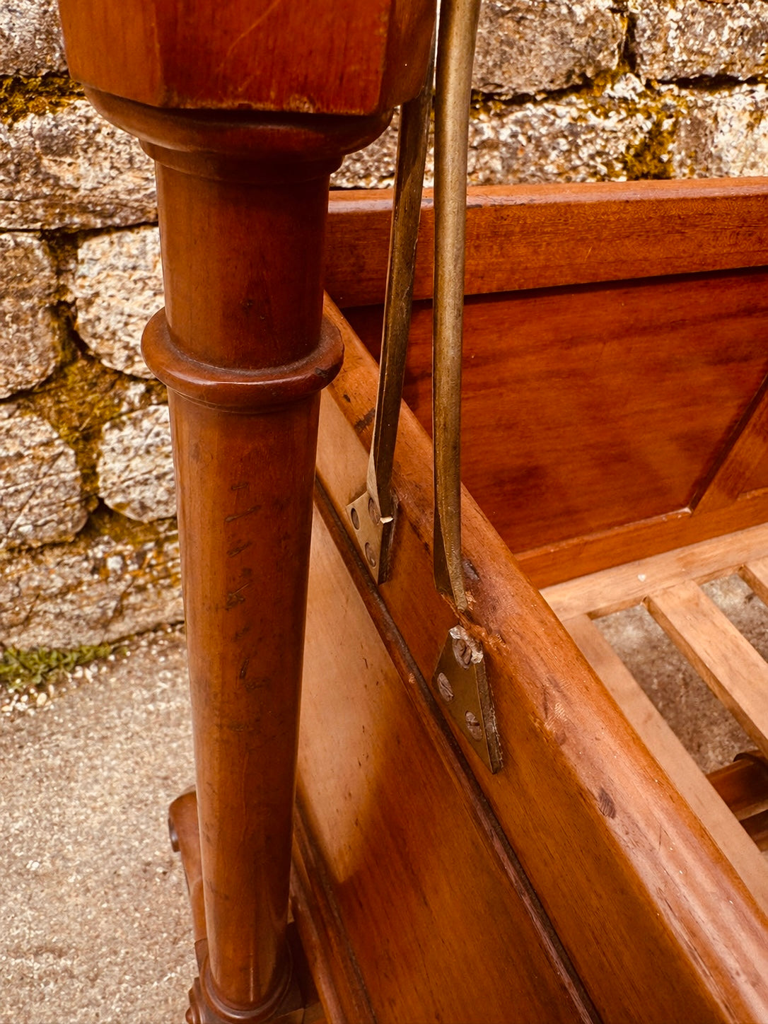 Georgian Revival Rocking Cradle – Vintage Wooden Baby Crib, 1920s–1940s
