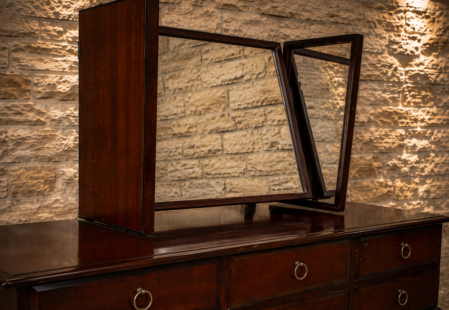 Traditional Burr Veneer Dressing Table with Triple Folding Mirror | Six Drawer Vanity Table